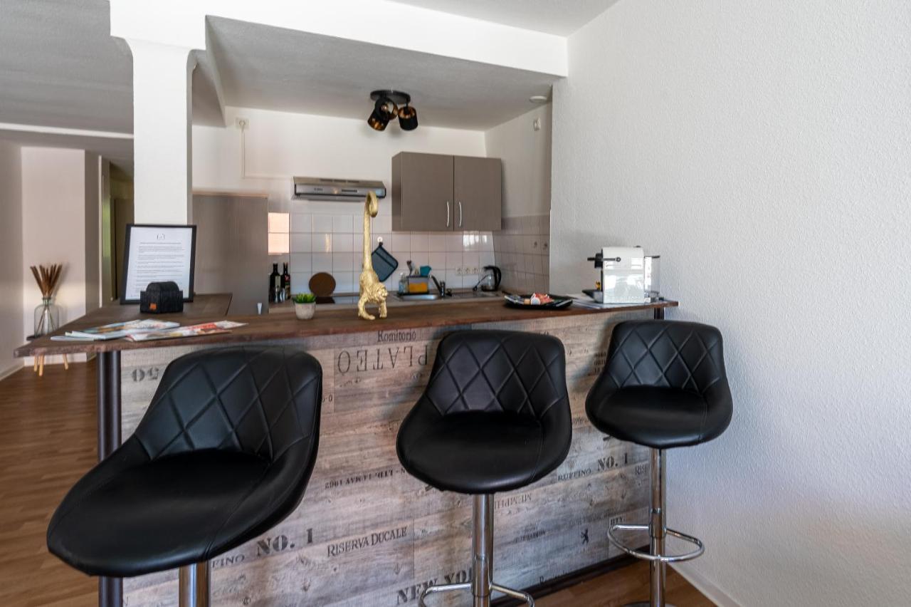 Stylische 2-Zimmer Wohnung - Balkon - Parkplatz - Netflix - Arbeitsplatz Friedberg  Exterior foto