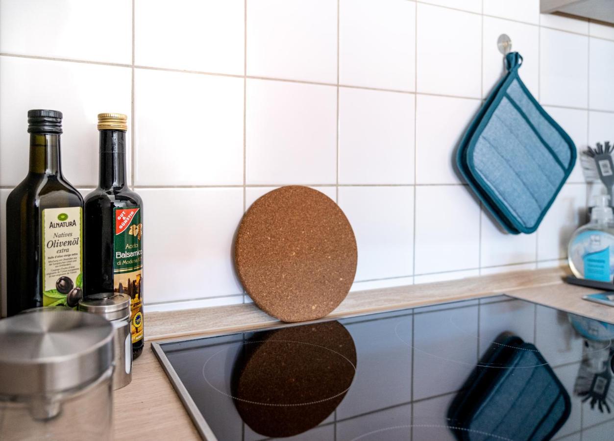 Stylische 2-Zimmer Wohnung - Balkon - Parkplatz - Netflix - Arbeitsplatz Friedberg  Exterior foto